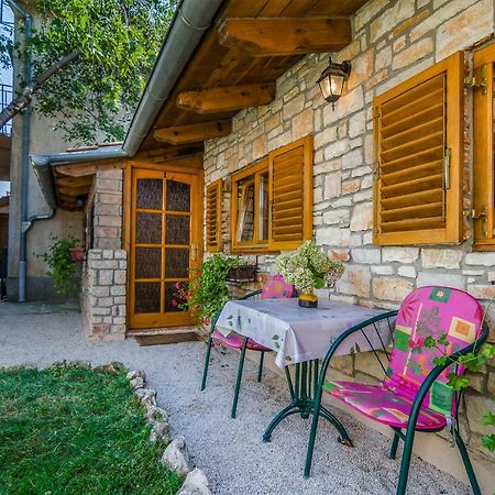 Apartments Marija & Pepa روفينج المظهر الخارجي الصورة
